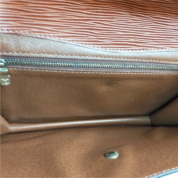 Louis Vuitton LV Clutch Bag  Montaigne Brown Epi - Picture 6 of 10